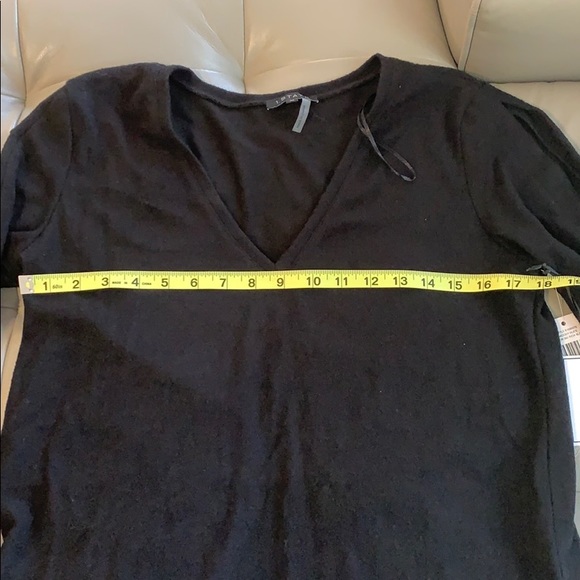 1.State cozy split sleeve V - neck Top - Picture 5 of 7